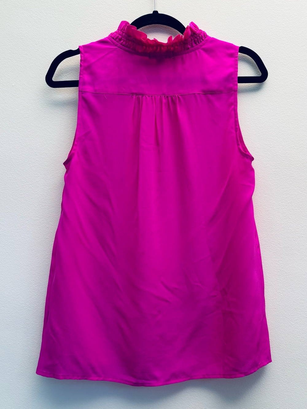 J. Crew Vibrant Fuchsia Button-Front Blouse Size 10. EXCELLENT CONDITION - Picture 2 of 6